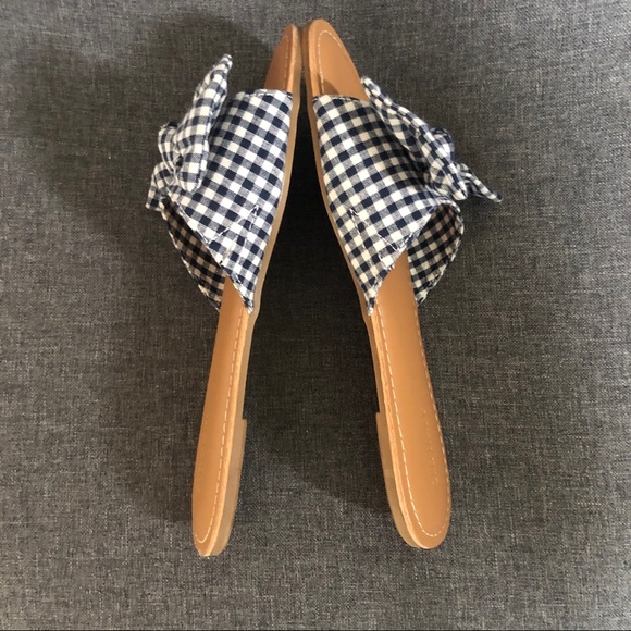 Gingham Bow Sandals - Picture 3 of 5